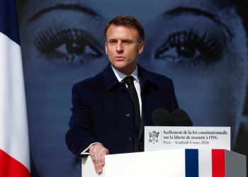 Macron considera la ley sobre la eutanasia «una revolución de humanismo y fraternidad»