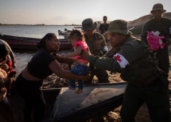 Más de 1.500 personas desalojadas de una mina ilegal colapsada en el estado Bolívar