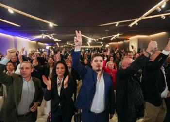 La alianza de centroderecha gana la mayoría de los votos en Portugal en casi empate con los socialistas