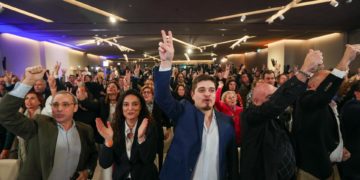 La alianza de centroderecha gana la mayoría de los votos en Portugal en casi empate con los socialistas