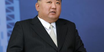 Kim Jong-un supervisa ejercicios miliares junto a su hija y pide preparativos para guerra