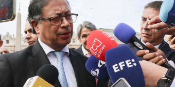 El Clan del Golfo acepta la invitación de Petro para empezar a hablar de un acuerdo de paz