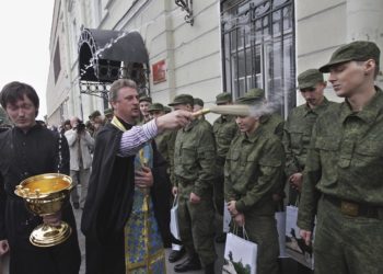 Putin firma decreto para el llamado a filas de 150.000 rusos entre 18 y 30 años