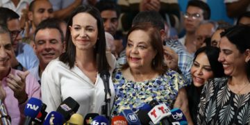 María Corina Machado propone a Corina Yoris como su sustituta para las elecciones presidenciales