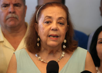 La oposición dice haber agotado todas las vías para inscribir a Corina Yoris