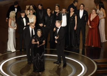 ‘Oppenheimer’ explota de éxito con siete premios en unos Óscar negados al talento hispano