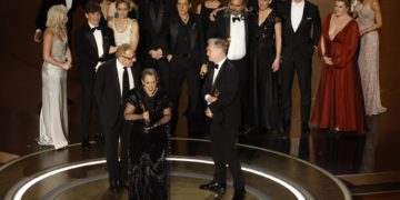 ‘Oppenheimer’ explota de éxito con siete premios en unos Óscar negados al talento hispano