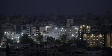 Israel asedia por cuarta vez el hospital Shifa de Gaza con francotiradores y tanques