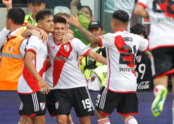 River y Estudiantes se baten en un duelo para agrandar su historia en el fútbol argentino