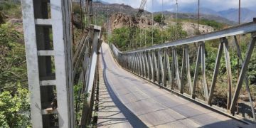 En la vía a los Pueblos del Sur de Mérida: Cierran puente Chichuy ante daño de estructura