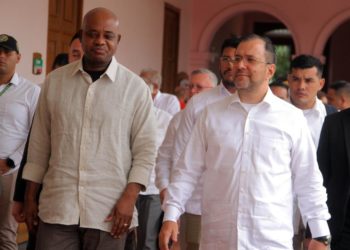Canciller venezolano niega existencia del Tren de Aragua, mientras su homólogo asegura que lo combaten
