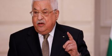 El nuevo gobierno de la Autoridad Palestina jura ante el presidente Mahmud Abás
