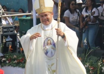 Multitudinarias eucaristías en Fiesta de la Divina Misericordia
