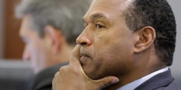 O.J. Simpson, exjugador de fútbol americano absuelto por asesinato, fallece a los 76 años
