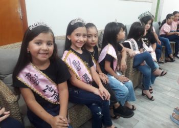 Team café entregó las bandas a las candidatas  del reinado en Boconó