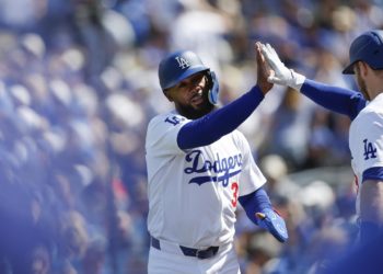 Teoscar Hernández se disfraza de Ohtani para dar el triunfo y la serie a los Dodgers | Resumen