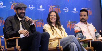 Juan Luis Guerra se rodea de amigos y «voces hermosas» en su primera aventura en el cine