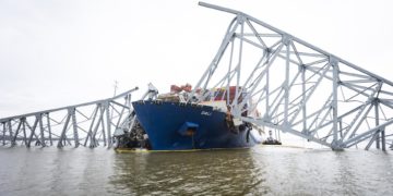 Las autoridades de EE.UU. hallan un nuevo cuerpo del accidente en el puente de Baltimore