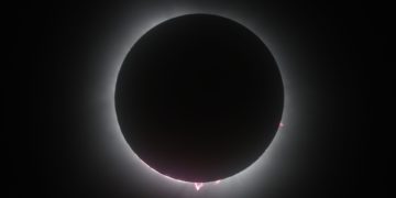 La oscuridad total llega por Texas a EE.UU. de la mano del eclipse solar