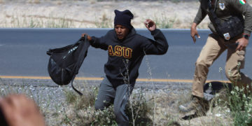 Biden y López Obrador acuerdan «medidas inmediatas» para reducir los cruces fronterizos