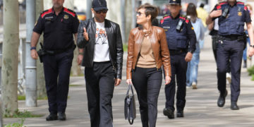 La Audiencia de Barcelona rechaza los recursos y mantiene a Alves en libertad provisional