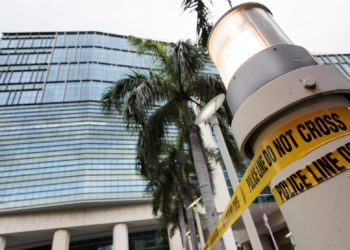 Tres muertos, incluido el tirador, en un tiroteo en una oficina de abogados en Las Vegas