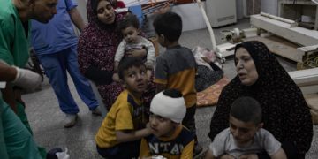 Israel acepta una última ronda de negociaciones con Hamás mientras sigue atacando Gaza