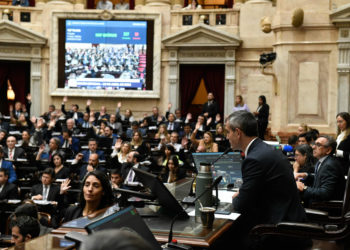 El Congreso argentino comienza el debate de la modificada ‘ley ómnibus’