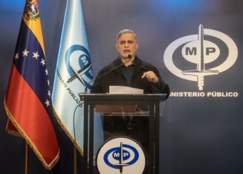 Fiscalía vincula a periodista Carlos Julio Rojas con María Corina Machado