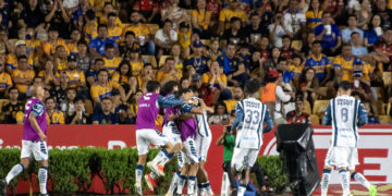 Salomón Rondón queda solo como líder goleador, tras el triunfo de Pachuca sobre Tigres