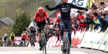 El galés Stephen Williams da un golpe mágico en la Flecha Valona