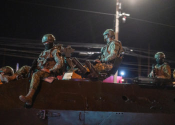Ecuador, sin estado de excepción, mantiene a los militares en seguridad interna del país