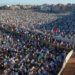 Rezos multitudinarios al aire libre en Marruecos para celebrar el fin de Ramadán