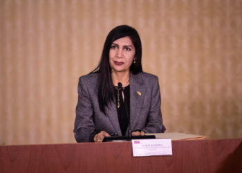 Designan a Gladys Gutiérrez como embajadora ante España