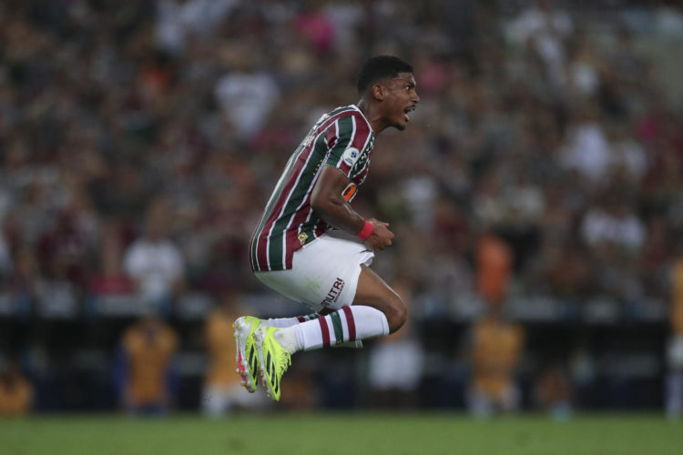 Fotografía de este 29 de febrero del jugador de Fluminense Jhon Kennedy. EFE/ Andre Coelho