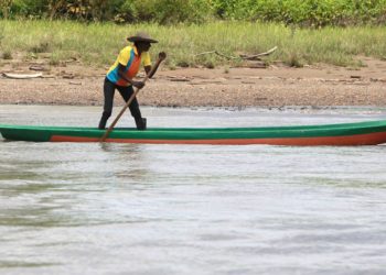 Más de 2.300 desplazados y confinados por choques entre grupos en el suroeste de Colombia