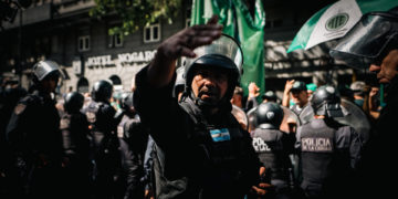 El Gobierno de Milei enfrenta una nueva huelga de trabajadores públicos tras los despidos