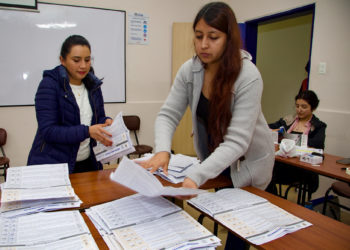 Con más del 70 % escrutado, el ‘Sí’ se consolida en 9 preguntas del plebiscito en Ecuador