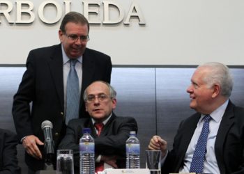El CNE admitió la candidatura de Edmundo González