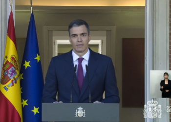 Pedro Sánchez decide seguir al frente del Gobierno español «con más fuerza si cabe»