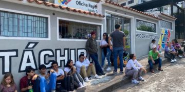 Táchira / último día de inscripción en el RE entre apagones y movilizaciones