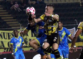 Noche de Copa Libertadores en Pueblo Nuevo