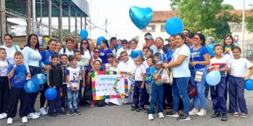 Caminata en Motatán «Tocando corazones» para concienciar sobre el Autismo