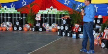 Unión cívico-militar en Mérida entregó materiales para cuarta fase de Bricomiles