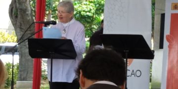 El libro es la mayor obra de la humanidad: Josefa  Zambrano Espinoza en el Día del Idioma Español y  del Libro