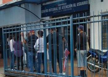 Táchira: Colas en Corpoelec para pagar por el servicio