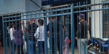 Táchira: Colas en Corpoelec para pagar por el servicio