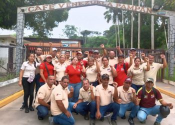 Trabajadores de Café Venezuela siguen esperando por una solución a su destitución tras más de un año