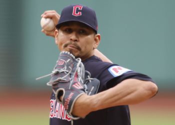 Carrasco y Giménez lideran la victoria de los Guardianes sobre los Medias Rojas