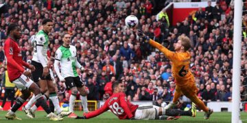 2-2. El orgullo del Manchester United incendia la Premier